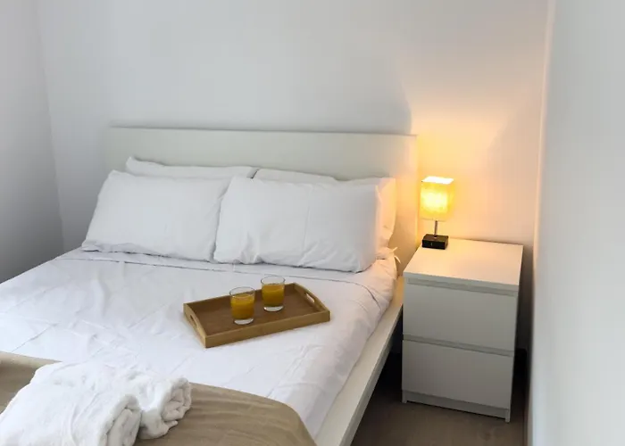 Lägenhet 111 - Beachside Renovated 1br 5 Min From